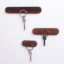 Key wood storage device wall logs key ring multifunctional Strong magnetic feed Hooks Suckers Clerk Housekeeper on the wall